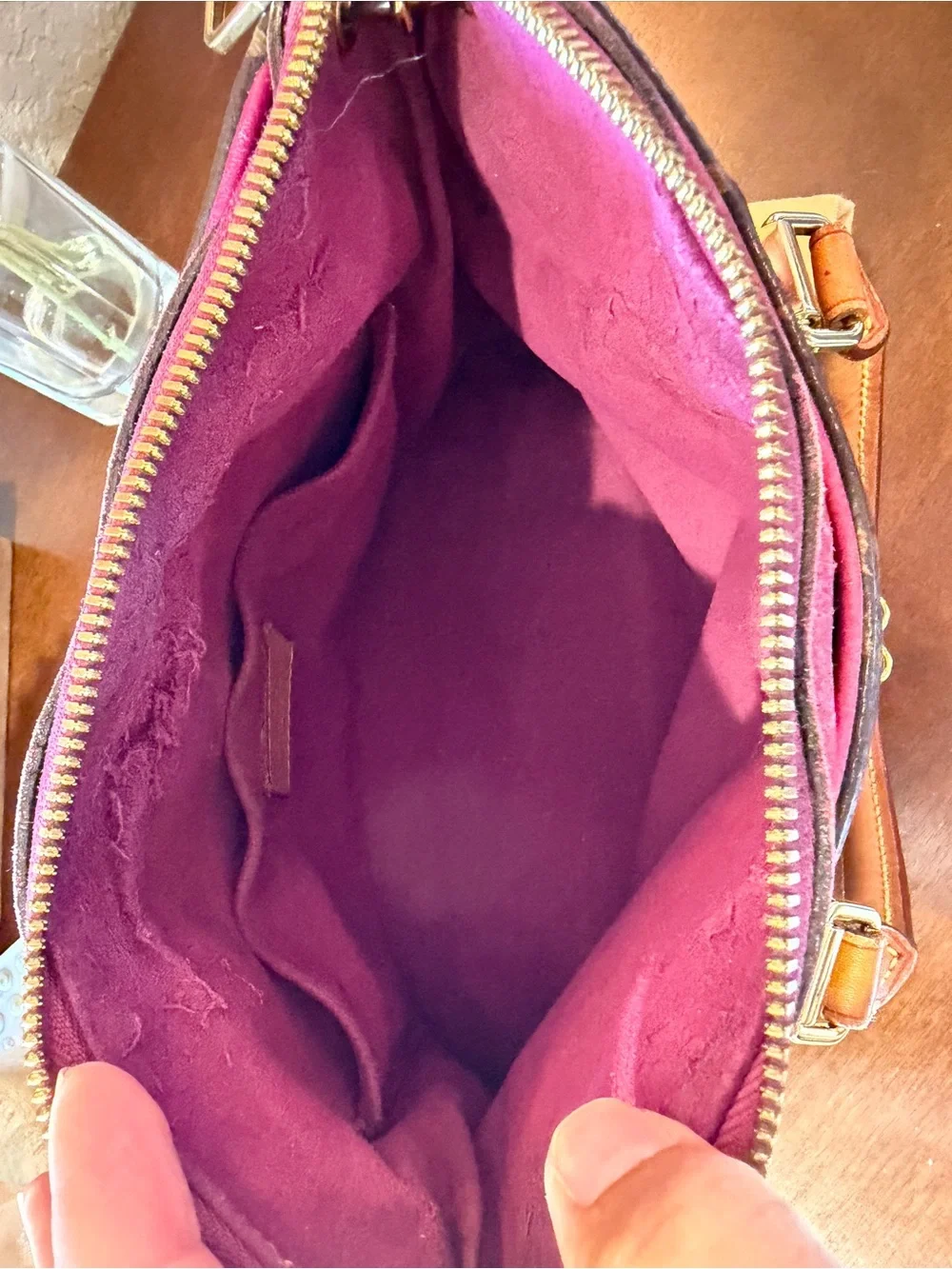 Louis Vuitton Pallas BB - Fuchsia interior